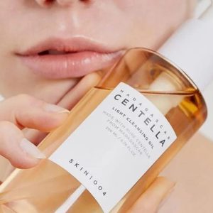 Madagascar Centella Light Cleansing Oil
